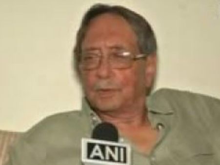 'कश्मीर की हालात का फायदा उठाकर पैसे कमाना यहां लोगों के डीएनए में है'