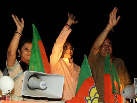 व्यापमं पर कांग्रेस की मांग- सीएम पद से इस्तीफा दें शिवराज