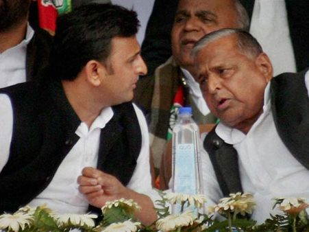 इससे पता चलता है कि मुलायम को लग रहा है डर!