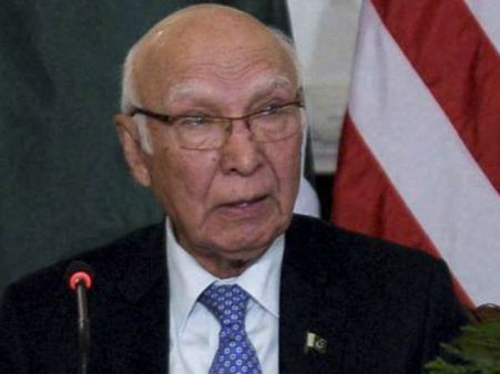 भारत-पाक संबंधों के विलेन सरताज अजीज,जानिए उनकी खास बातें