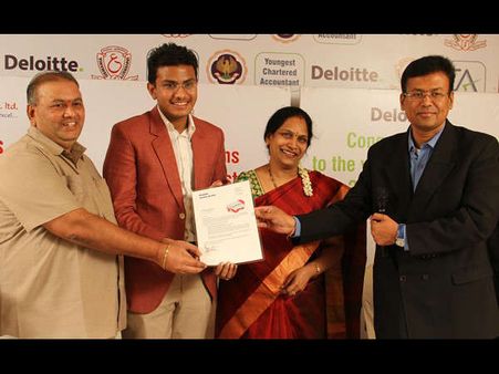 मिलिये दुनिया के 7 सबसे बुद्धिमान लोगों में से एक निश्चल नारायण से