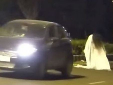 Video: जब कार ड्राईवर के सामने आया भूत और फिर....