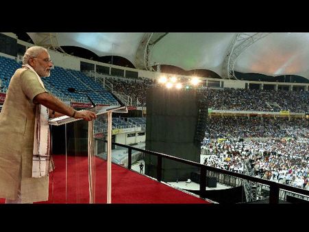 आतंकवाद मसले पर दुबई से नरेन्‍द्र मोदी ने किया पाकिस्‍तान पर हमला