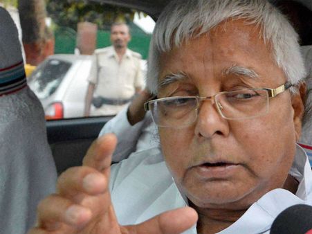 भाजपा पर लालू का सुरीला हमला, कहा 'लागा चुनरी में दाग...'