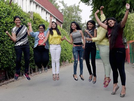 गर्ल्स हॉस्टल के बारे में जरुर जानें ये 10 रोचक बातें 