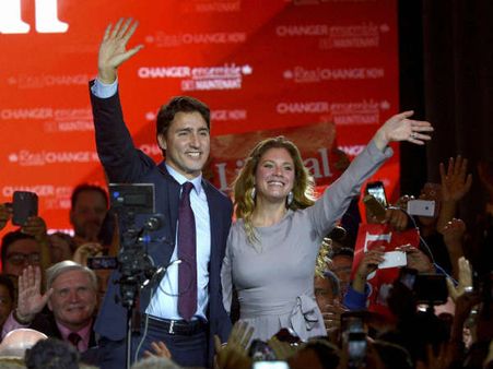 वीडियो-एक गुड लुकिंग पीएम का झूमा देने वाला भांगड़ा डांस