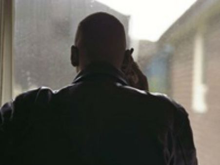 हम विधायक बोल रहे हैं सुधर जाओ वरना बर्बाद कर देगें