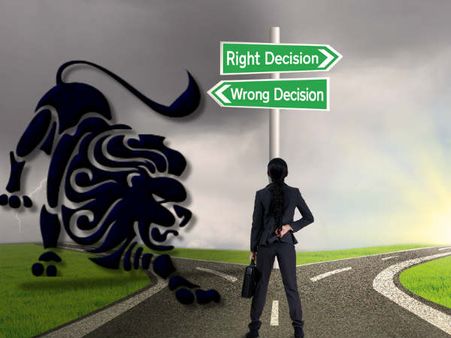 Career Forecast: सिंह राशि वालों को सकारात्मक ऊर्जा देगा 2016