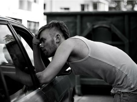 दिल्‍ली का 'जिगोलो मार्केट' जहां औरतें लगाती हैं मर्दों के जिस्‍म की बोली