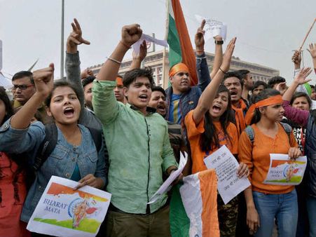 जेएनयू: अब एबीवीपी पर देश विरोधी नारे लगाने का आरोप