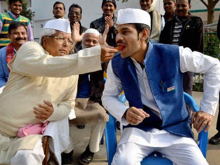 अपराध से नहीं बेटे तेज प्रताप से डर रहे हैं लालू यादव