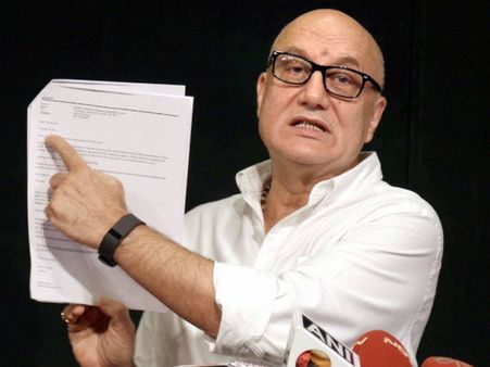 रील लाइफ नहीं रीयल लाइफ में भी खलनायक हैं अनुपम खेर: योगी आदित्यनाथ
