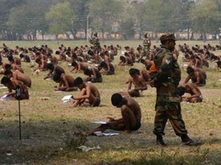 नकल ना कर सके, इसलिए अंडरवियर में देनी पड़ी सेना भर्ती परीक्षा
