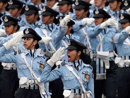 #Women'sDay: IAF का गिफ्ट, 18 जून को शामिल होगी पहली महिला पायलट