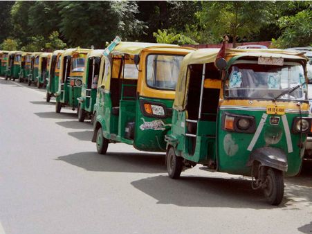एक्‍सिडेंट में घायलों की मदद करने वाले ऑटो चालकों को मिलेगा 2000 रुपये का इनाम 