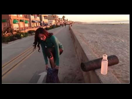 चेंजिंग रूम से मिली आजादी, खुलेआम कपड़े बदल सकेंगी महिलाएं, देखें Video