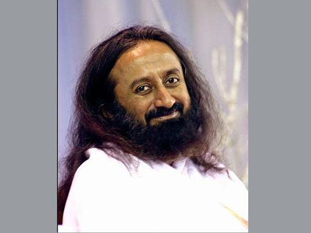 शांति वार्ता के प्रयास में श्रीश्री को आईएसआईएस ने भेजी सिर कटे व्‍यक्ति की फोटो
