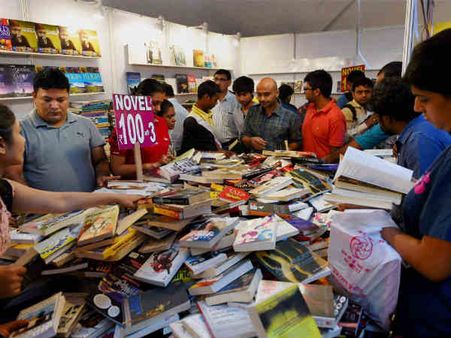 विश्व पुस्तक दिवस: किताबों से सच्चा और अच्छा दोस्त कोई नहीं