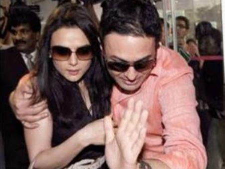 ड्राईवर को पीटने वाले नेस वाडिया, आपको इतना गुस्सा क्यों आता है?