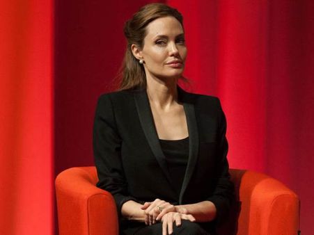 आखिर क्‍यों एंजलीना जॉली ने लगाई ईयू और ट्रंप को फटकार