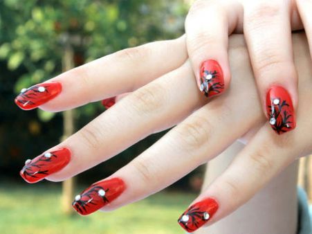 हाथों की उंगलियों से जानिए महिलाओं का स्वभाव