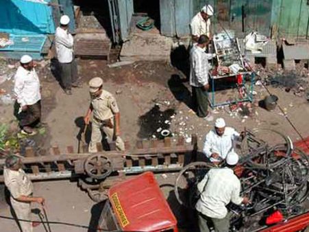 मालेगांव ब्‍लास्‍ट मामले में खुलने लगी परतें