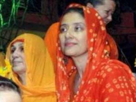 सिंहस्थ कुंभ में साध्वी बनीं मनीषा कोइराला, पहचानना मुश्किल