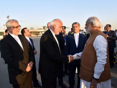 रामायण और कुरान के साथ खत्‍म हुई पीएम मोदी की ईरान यात्रा