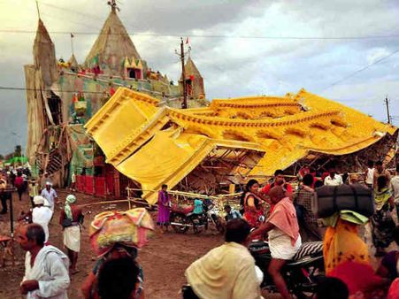 सिंहस्थ कुंभ 2016: आंधी-बारिश के कारण पंडाल गिरे, 7 की मौत, कई घायल