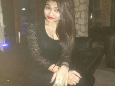 फैशन शो के दौरान मारपीट में घायल हुईंं मॉडल सिमरन बघेल, ICU में भर्ती