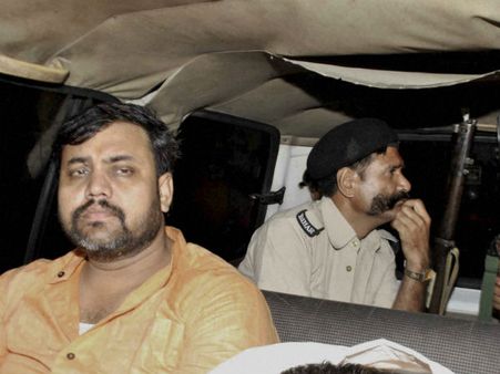 बिहार टॉपर्स स्कैम में बड़ी कार्रवाई, SIT के हवाले बच्चा राय, 208 कर्मचारियों के तबादले