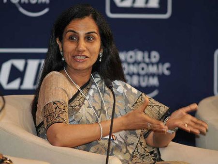 ICICI बैंक ने चंदा कोचर को छुट्टी पर भेजा, संदीप बक्शी होंगे नए COO