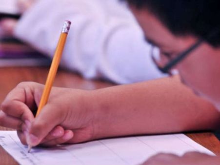 यहां की सरकार युवाओं को उनके 18वें जन्मदिन पर देगी 37 हजार रुपये