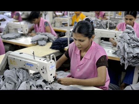 GOOD NEWS: अगले 3 साल में गारमेंट सेक्टर में मिलेगी 1 करोड़ नौकरियां
