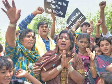पाकिस्‍तान और बांग्‍लादेश में बसे दो लाख हिंदुओं को भारतीय नागरिकता