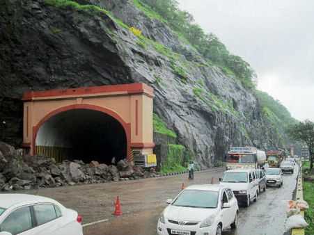 Safety Tips: भूस्‍खलन के वक्‍त क्‍या करें क्‍या न करें?