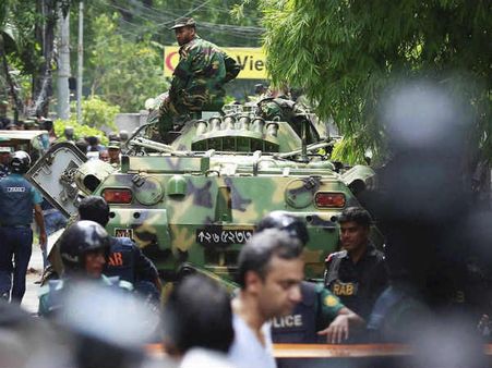 ढाका आतंकी हमला: जो नहीं बोल पाया कुरान की आयत, आतंकियों ने रेता उसका गला