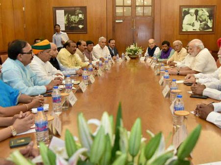 जानिए टीम मोदी में किस मंत्री के पास कौन सा मंत्रालय?