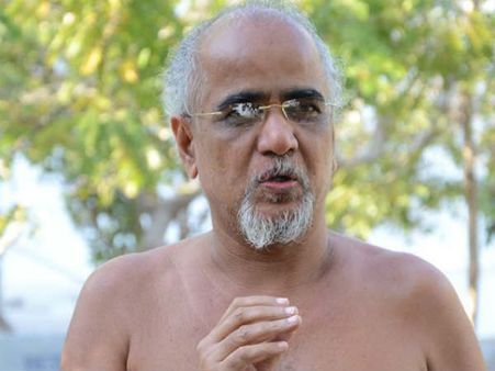 जैन मुनि तरुण सागर के खिलाफ फेसबुक पर टिप्पणी करने वाला सीनियर सरकारी अधिकारी मुसीबत में