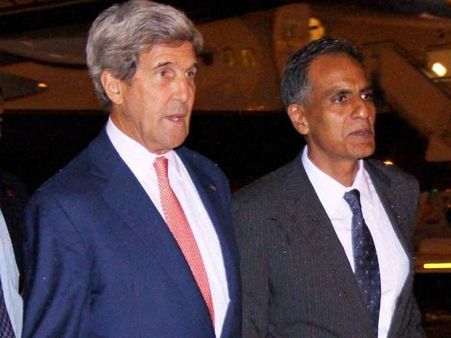 दिल्ली के ट्रैफिक जाम ने अमेरिकी विदेश मंत्री जॉन कैरी को भी नहीं बख्शा!