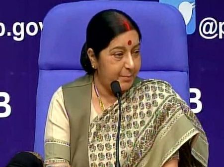 केंद्रीय कैबिनेट ने सेरोगेसी बिल 2016 को दी मंजूरी, सिर्फ नि:संतान जोड़ों को ही मिलेगी अनुमति