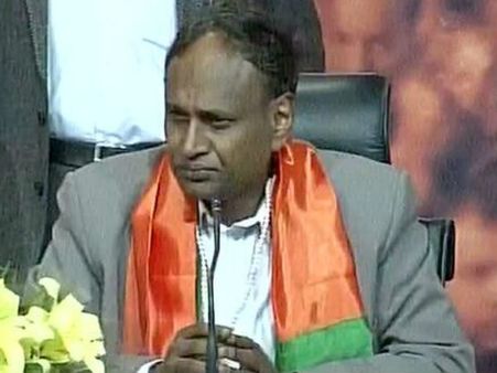 बीजेपी सांसद बोले, बोल्ट ने बीफ खाकर जीते 9 गोल्ड, कांग्रेस का तीखा जवाब