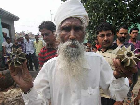 भारत से न लड़कर अपने लोगों को बचाए पाकिस्‍तान