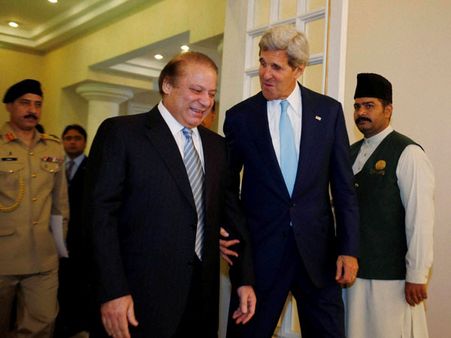 आतंकवाद पर कैरी ने लगाई फटकार तो पाक को लगी मिर्ची