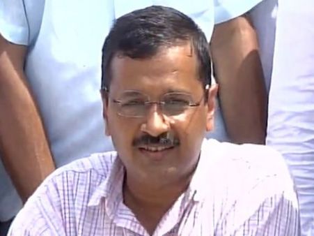 केजरीवाल का आरोप- AAP नेताओं की अश्लील सीडी बनवा रहे हैं सुखबीर बादल, कंपनी से किया कॉन्ट्रैक्ट