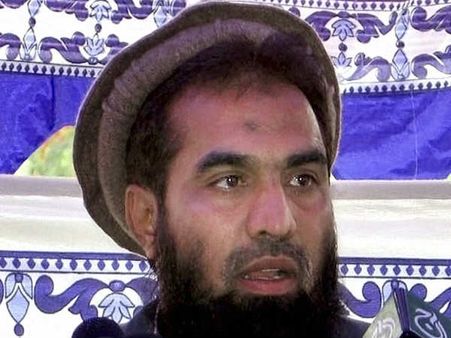 26/11 मुंबई हमले की जांच कर रहे आयोग को आतंकी लखवी ने दी चुनौती