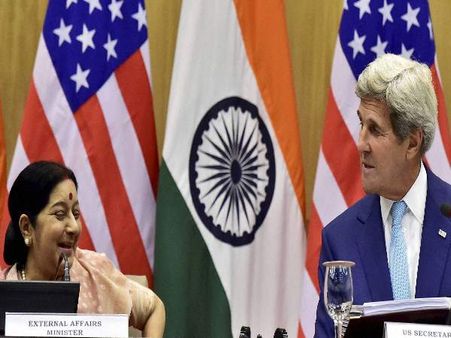 भारत-पाक में तनाव से अमेरिका चिंतित, सुषमा को दो बार आ चुका फोन