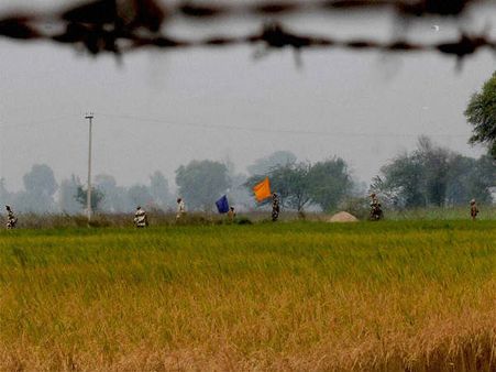 पाक ने रद्द की रेंजर्स की छुट्टी, बॉर्डर पर सैनिकों की संख्या बढ़ाई