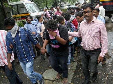 ठाणे कॉल सेंटर स्‍कैम: रैकेट के लोग बेवसाइट्स पर ढूंढते थे अपना शिकार