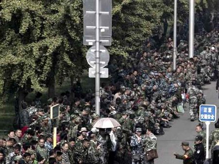 3 लाख सैनिकों को कम करेगा चीन, स्टील्थ जेट्स और मिसाइल्स पर जोर